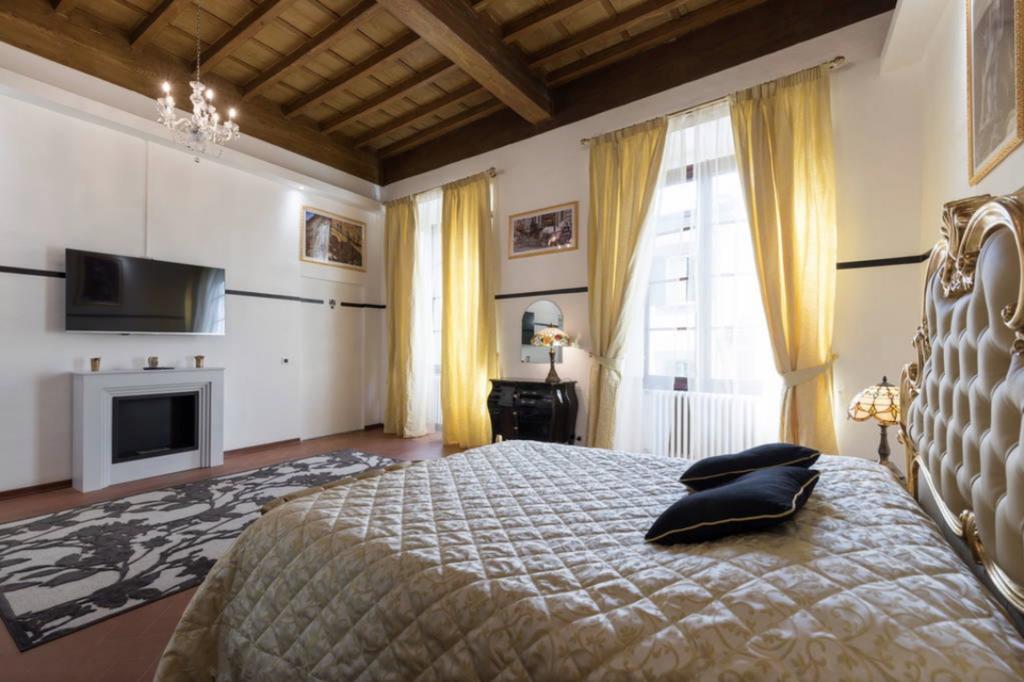 Firenze Rentals Suite Servi ภายนอก รูปภาพ