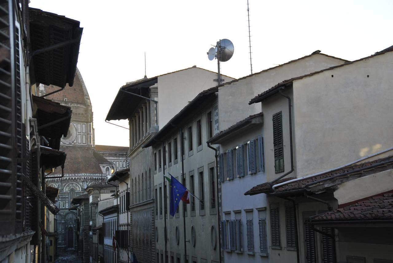 Firenze Rentals Suite Servi ภายนอก รูปภาพ