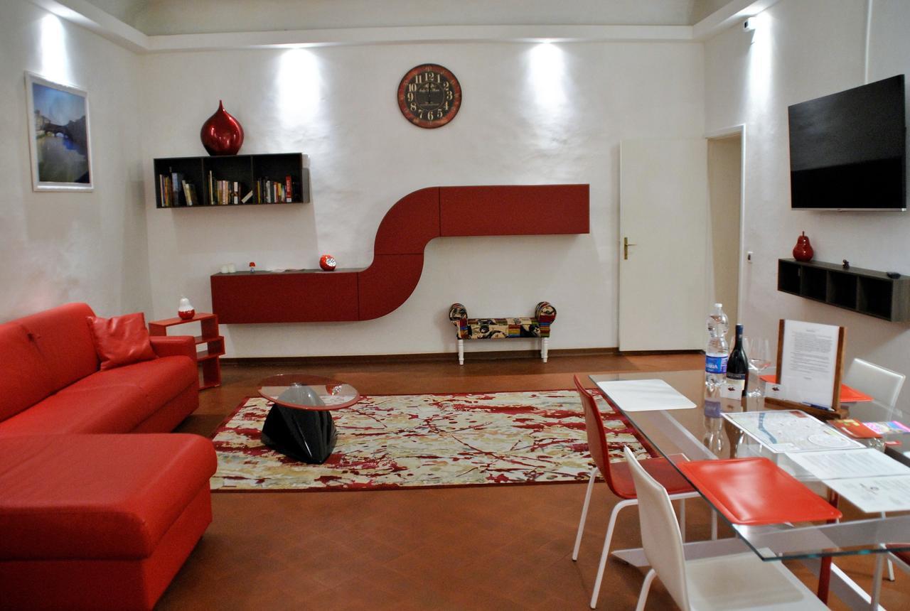 Firenze Rentals Suite Servi ภายนอก รูปภาพ