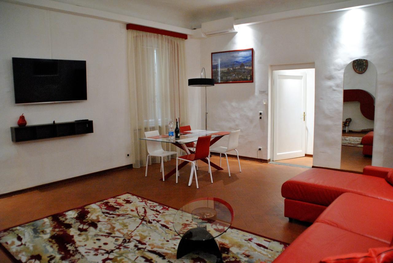 Firenze Rentals Suite Servi ภายนอก รูปภาพ